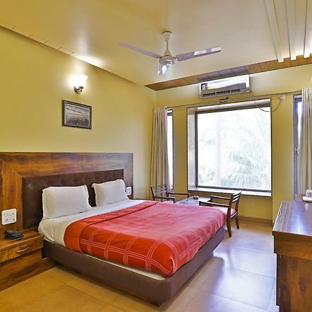 Palette - Hotel Ocean Inn Daman Dış mekan fotoğraf