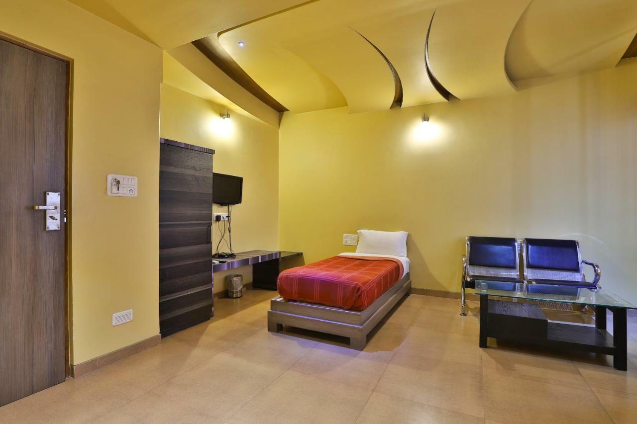 Palette - Hotel Ocean Inn Daman Dış mekan fotoğraf