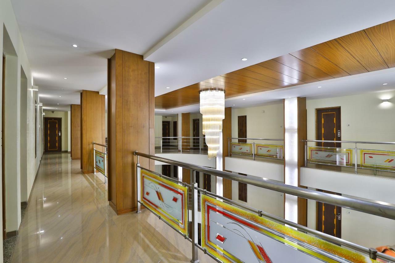 Palette - Hotel Ocean Inn Daman Dış mekan fotoğraf