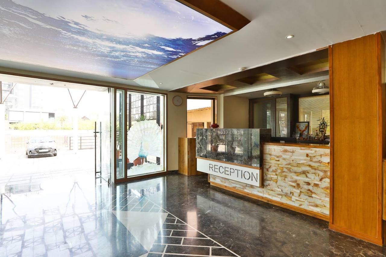 Palette - Hotel Ocean Inn Daman Dış mekan fotoğraf