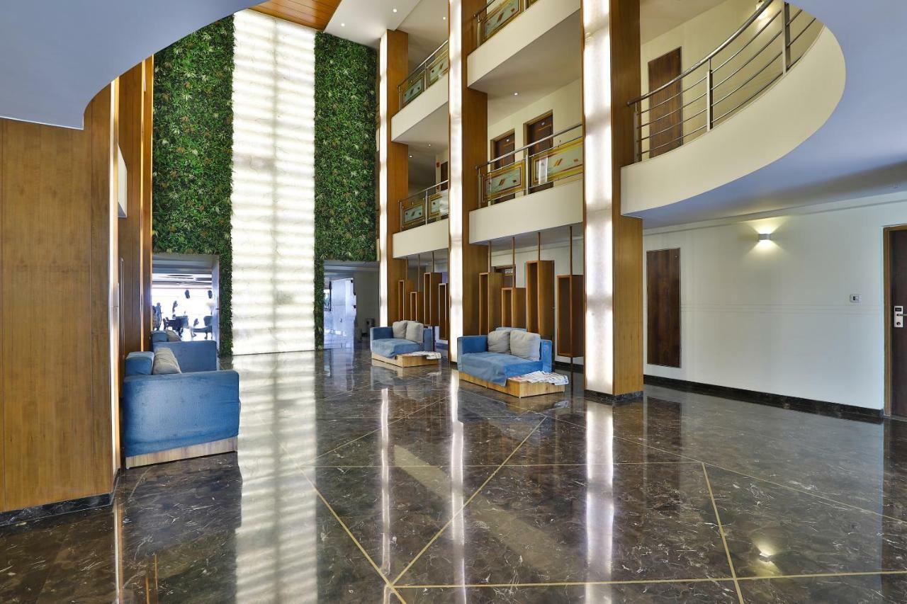 Palette - Hotel Ocean Inn Daman Dış mekan fotoğraf