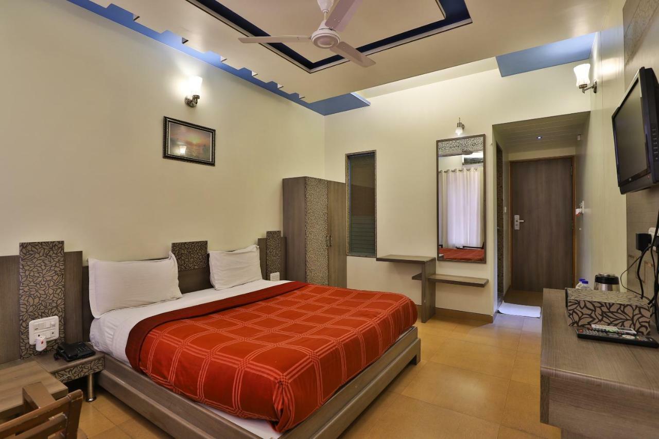 Palette - Hotel Ocean Inn Daman Dış mekan fotoğraf